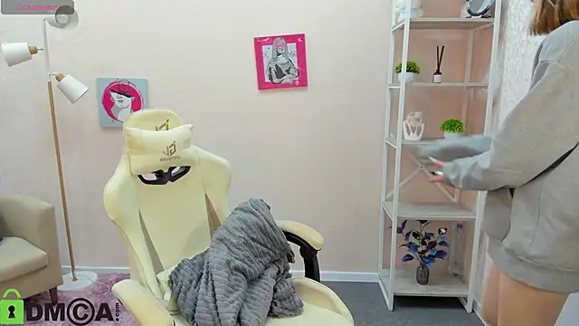 Snapshot of R0cket_bunny chatting on October 14, 2025, 1:17 am R0cket bunny online show from October 14, 2025, 1:17 am