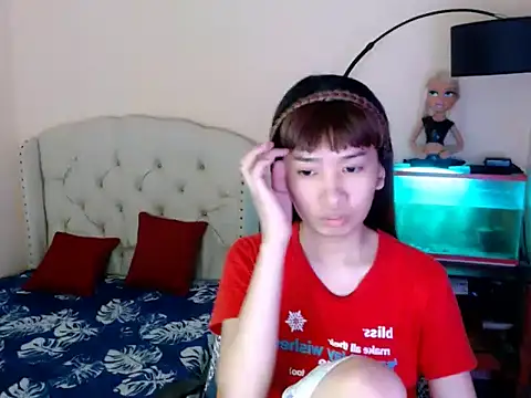 ShantalFoxxy  online show from February 16, 2026, 4:55 am