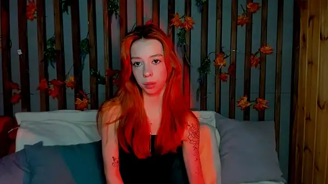 Lori Williams online show from December 15, 2025, 1:11 am