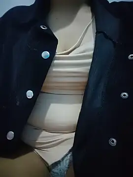 airamoon online show from November 15, 2025, 2:59 am