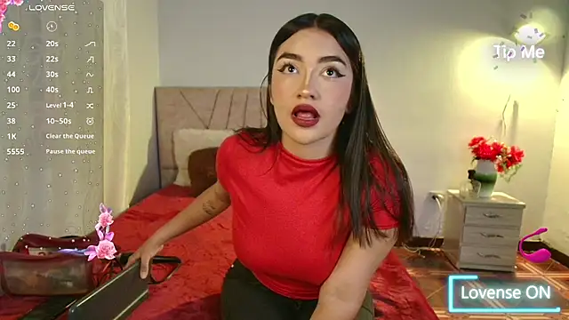 Snapshot of sweet_artemiis chatting on May 13, 2026, 9:00 pm sweet artemiis online show from May 13, 2026, 9:00 pm