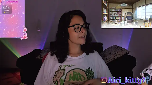 Snapshot of lila_kitty81 chatting on February 8, 2026, 12:19 am lila kitty81 online show from February 8, 2026, 12:19 am