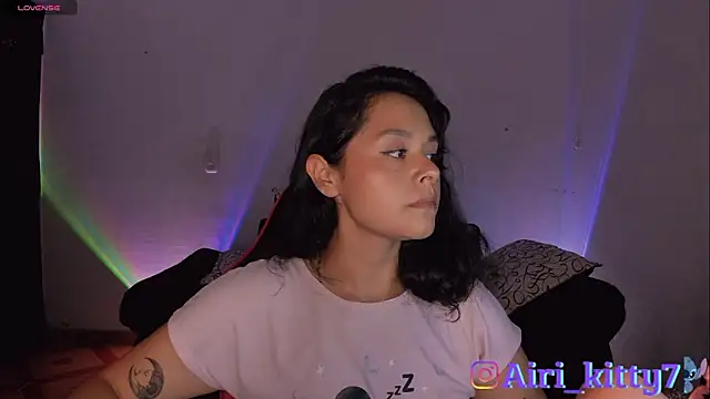 Snapshot of lila_kitty81 chatting on February 9, 2026, 4:10 am lila kitty81 online show from February 9, 2026, 4:10 am