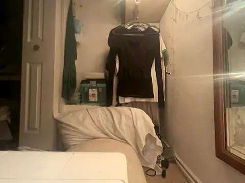 Snapshot of prettylilandrea chatting on November 10, 2025, 7:02 am prettylilandrea online show from November 10, 2025, 7:02 am