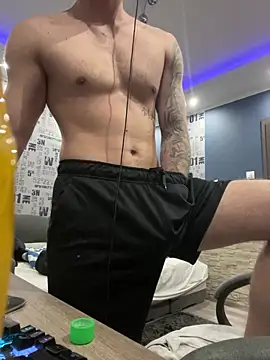 Snapshot of Sexaddict05 chatting on May 8, 2026, 6:45 pm Sexaddict05 online show from May 8, 2026, 6:45 pm