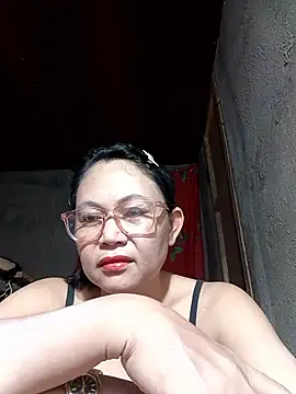 Everleigh mom online show from January 7, 2026, 4:28 am