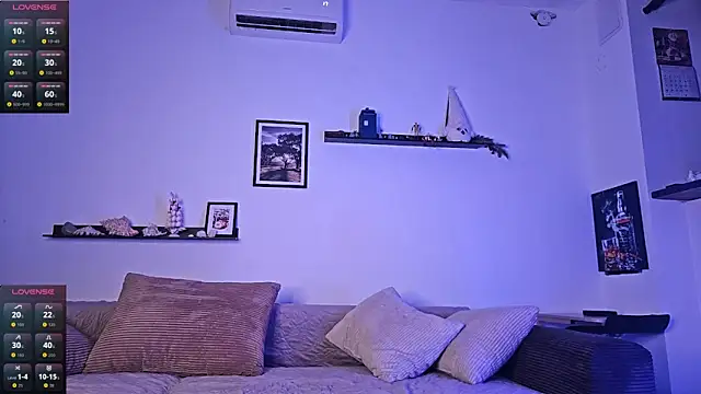 HotFrictions online show from December 21, 2025, 2:46 am