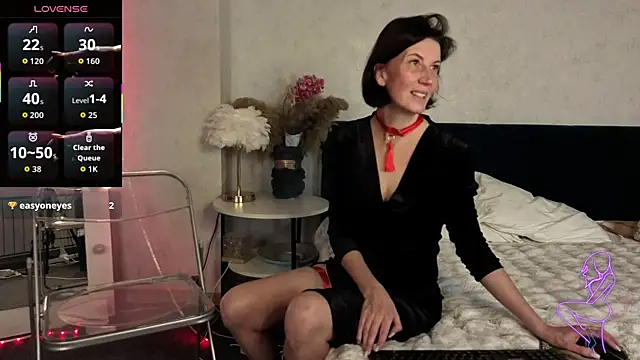 Lia Reyn online show from November 8, 2025, 10:08 am