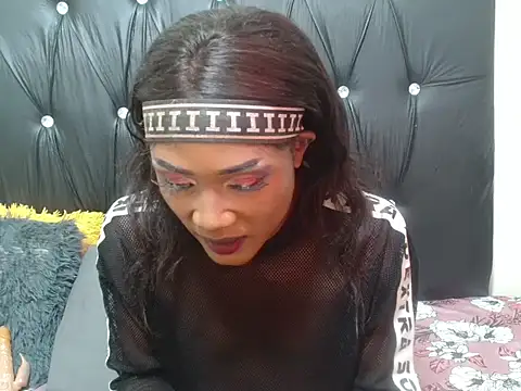 Snapshot of Lsnickykhanyile chatting on November 12, 2025, 5:28 pm Lsnickykhanyile online show from November 12, 2025, 5:28 pm