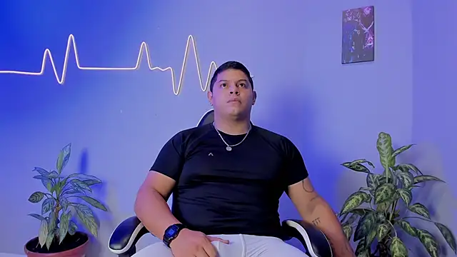 Maximus Steel online show from November 23, 2025, 2:49 pm