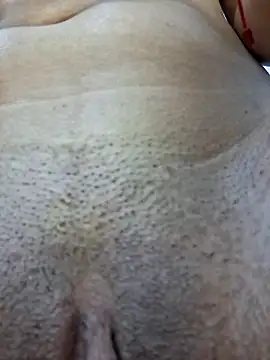 Elianasuarezz online show from September 25, 2025, 11:55 pm