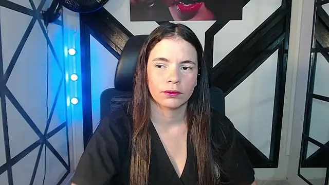 Snapshot of maira_tf chatting on June 11, 2026, 7:00 pm maira tf online show from June 11, 2026, 7:00 pm