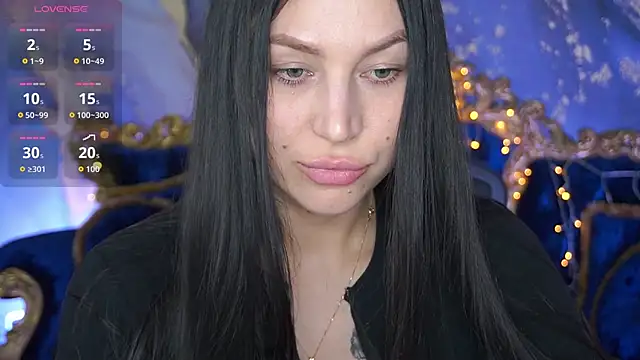 EliseVelour online show from April 9, 2026, 12:22 pm