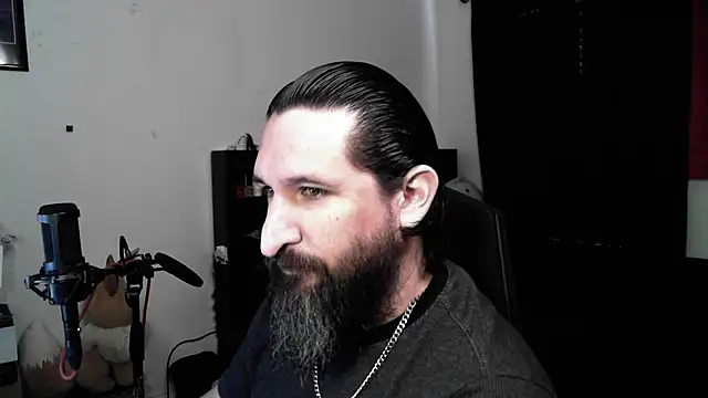 Snapshot of DevilPup75_ chatting on April 28, 2026, 1:59 pm DevilPup75 online show from April 28, 2026, 1:59 pm