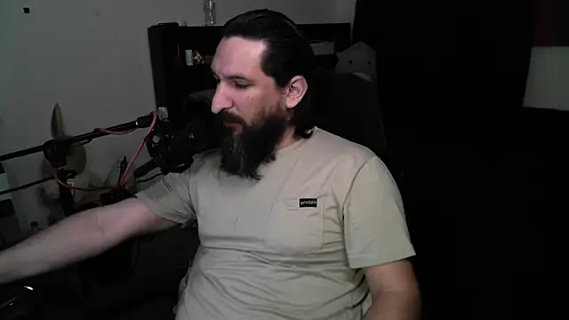 Snapshot of DevilPup75_ chatting on May 13, 2026, 4:19 am DevilPup75 online show from May 13, 2026, 4:19 am