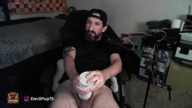 Snapshot of DevilPup75_ chatting on February 2, 2026, 8:02 am DevilPup75 online show from February 2, 2026, 8:02 am