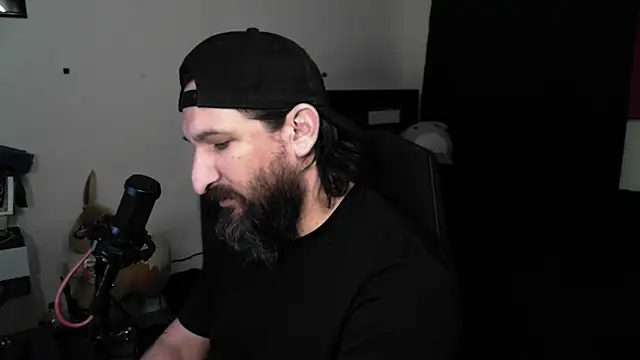 DevilPup75  online show from May 18, 2026, 7:46 am