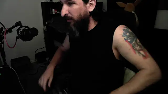 Snapshot of DevilPup75_ chatting on April 25, 2026, 3:20 am DevilPup75 online show from April 25, 2026, 3:20 am