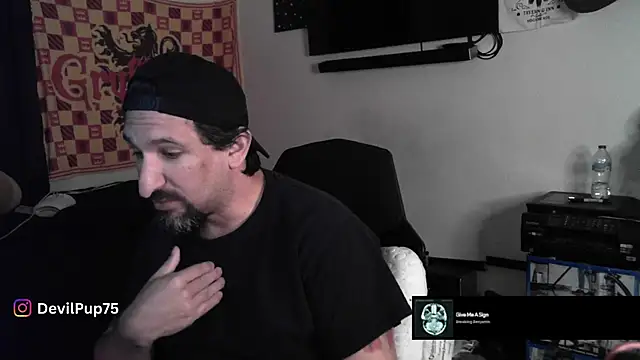 Snapshot of DevilPup75_ chatting on November 28, 2025, 11:32 am DevilPup75 online show from November 28, 2025, 11:32 am