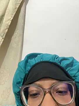 Valen1800 online show from March 25, 2026, 2:01 am