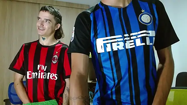 Snapshot of skinny23cm chatting on November 12, 2025, 9:13 am skinny23cm online show from November 12, 2025, 9:13 am