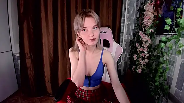 Madelaineses online show from May 7, 2026, 8:01 pm