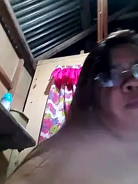 Huge mama69 online show from October 15, 2025, 5:32 pm