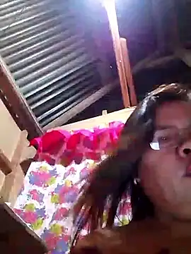 Huge mama69 online show from October 2, 2025, 3:04 pm