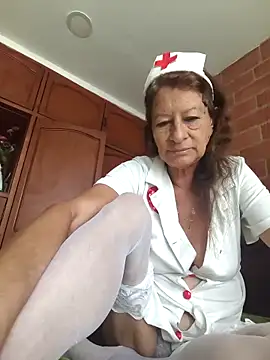 MaryeLunna online show from November 17, 2025, 1:15 pm