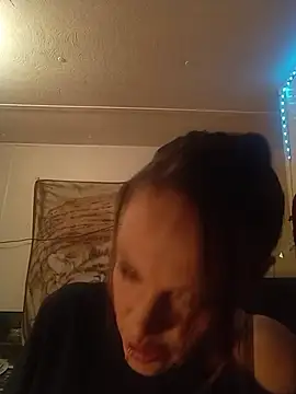 bratlipss online show from February 16, 2026, 10:58 am