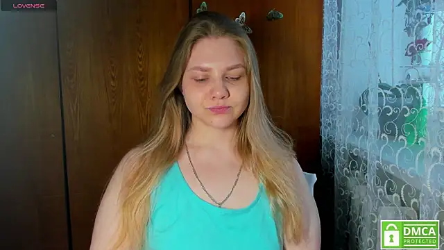 AlinaMors online show from April 14, 2026, 11:04 am