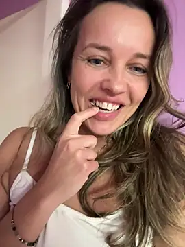 sonyaxbelle online show from February 7, 2026, 4:53 am