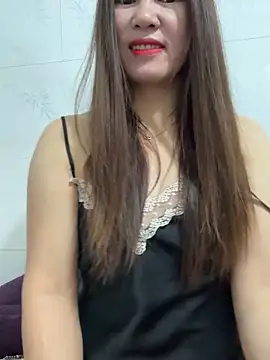 Snapshot of Moan_Mary chatting on October 24, 2025, 11:37 pm Moan Mary online show from October 24, 2025, 11:37 pm