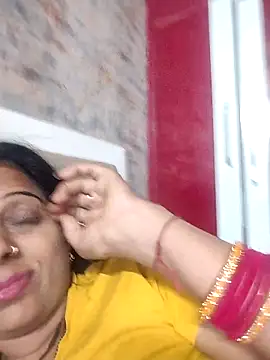 Snapshot of Soniya_Roy chatting on March 2, 2026, 2:57 pm Soniya Roy online show from March 2, 2026, 2:57 pm