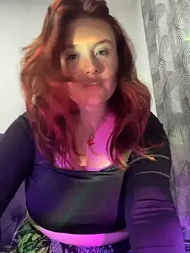 Snapshot of AliaMiller_ chatting on March 12, 2026, 2:39 am AliaMiller online show from March 12, 2026, 2:39 am