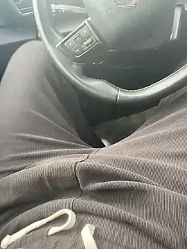 Snapshot of Kratex82 chatting on March 17, 2026, 9:23 am Kratex82 online show from March 17, 2026, 9:23 am