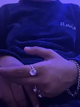 sakshi5533 online show from November 12, 2025, 5:50 pm