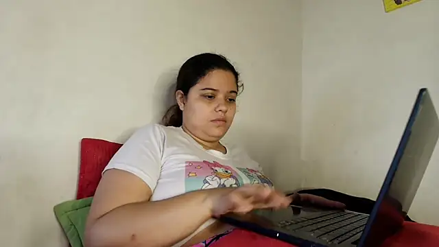 Snapshot of luisahot_9727 chatting on January 6, 2026, 11:14 am luisahot 9727 online show from January 6, 2026, 11:14 am