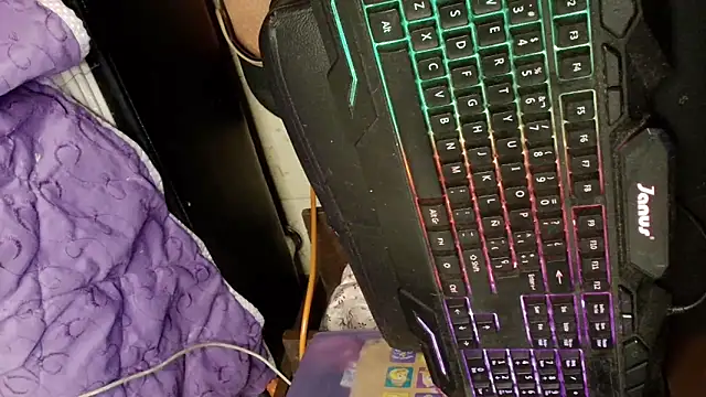 Snapshot of luisahot_9727 chatting on January 13, 2026, 7:01 am luisahot 9727 online show from January 13, 2026, 7:01 am