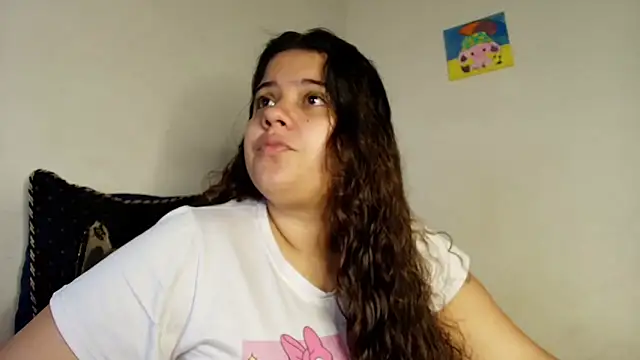 Snapshot of luisahot_9727 chatting on December 2, 2025, 7:10 am luisahot 9727 online show from December 2, 2025, 7:10 am