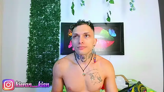 Snapshot of Kieran_kian chatting on May 9, 2026, 2:04 am Kieran kian online show from May 9, 2026, 2:04 am