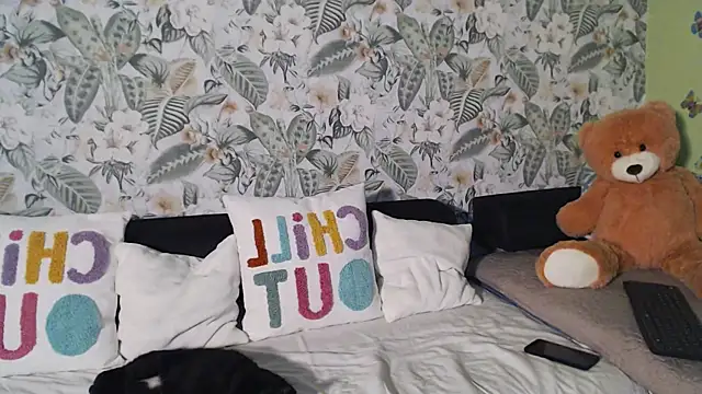 NeonNymph69 online show from April 12, 2026, 8:56 pm