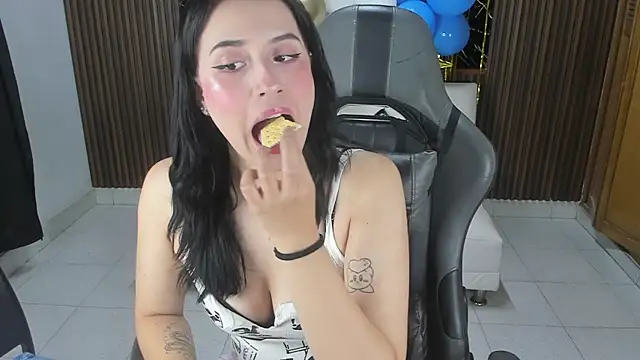 Anna17  online show from October 11, 2025, 11:11 am