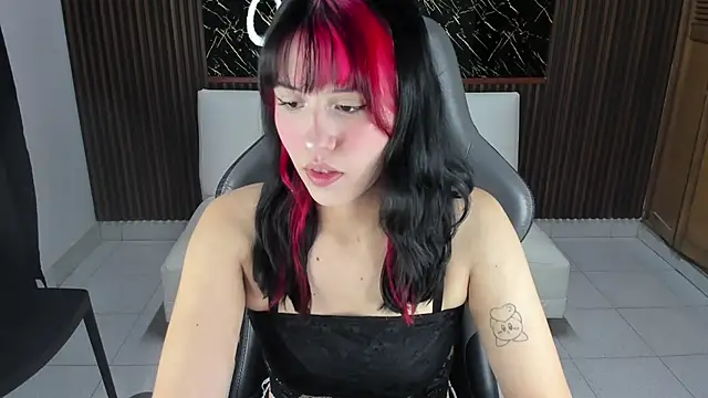 Snapshot of Anna17_ chatting on February 7, 2026, 11:07 am Anna17 online show from February 7, 2026, 11:07 am