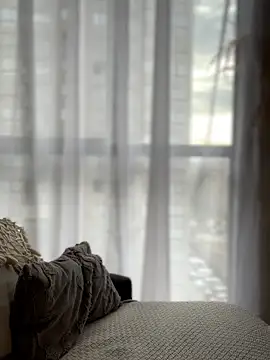 Sofi Leal online show from February 5, 2026, 12:01 pm