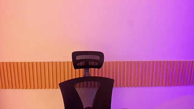 OliviaSweett online show from October 6, 2025, 6:52 pm