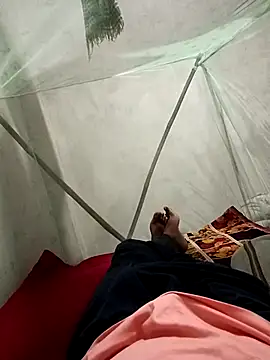 Snapshot of monubigcoock chatting on October 9, 2025, 4:18 pm monubigcoock online show from October 9, 2025, 4:18 pm