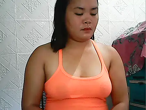 CreamyPussy4uxx online show from May 16, 2026, 12:53 am