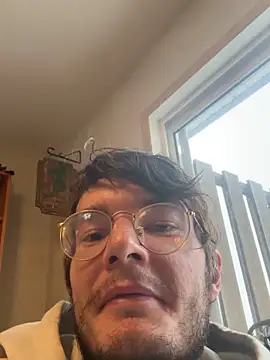 Hungboxer69 online show from December 5, 2025, 8:50 pm