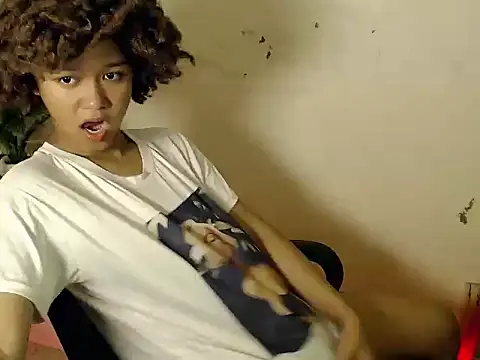 Snapshot of 9INCHESHARDCOCK chatting on February 18, 2026, 12:12 pm 9INCHESHARDCOCK online show from February 18, 2026, 12:12 pm